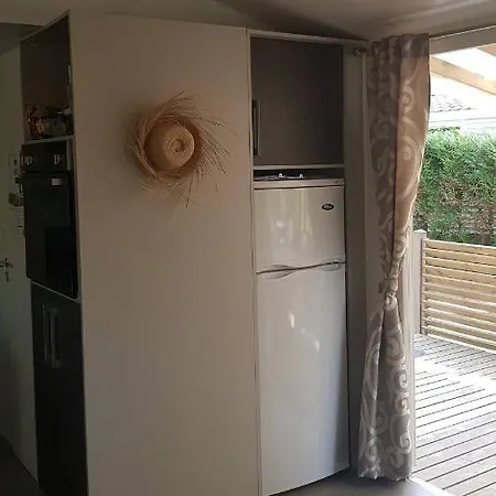 Nature House Conciergerie Leroy * 카미에르